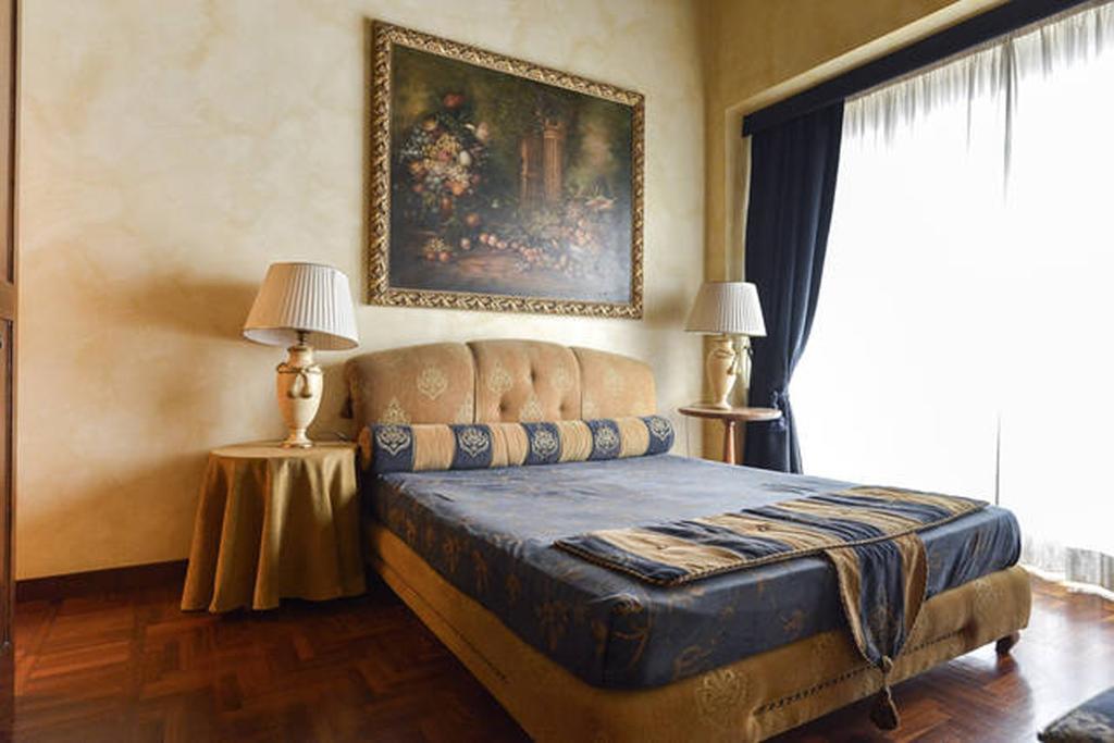 Parione Piazza Navona Rome